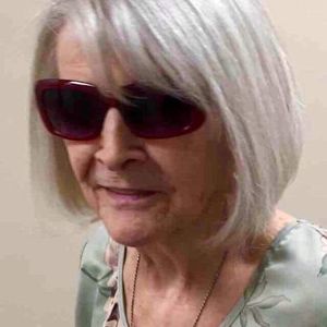 Meet your Posher, Teresa